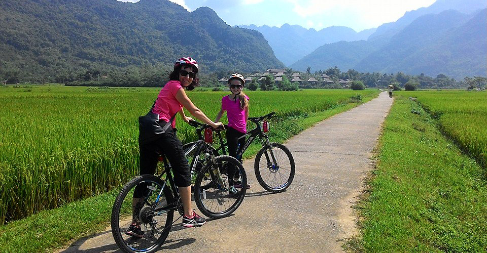 Group bicycle tour adventure with VeloAsia