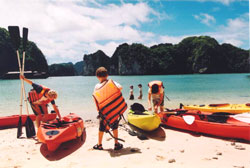 Halong Bay Family Kayak tour